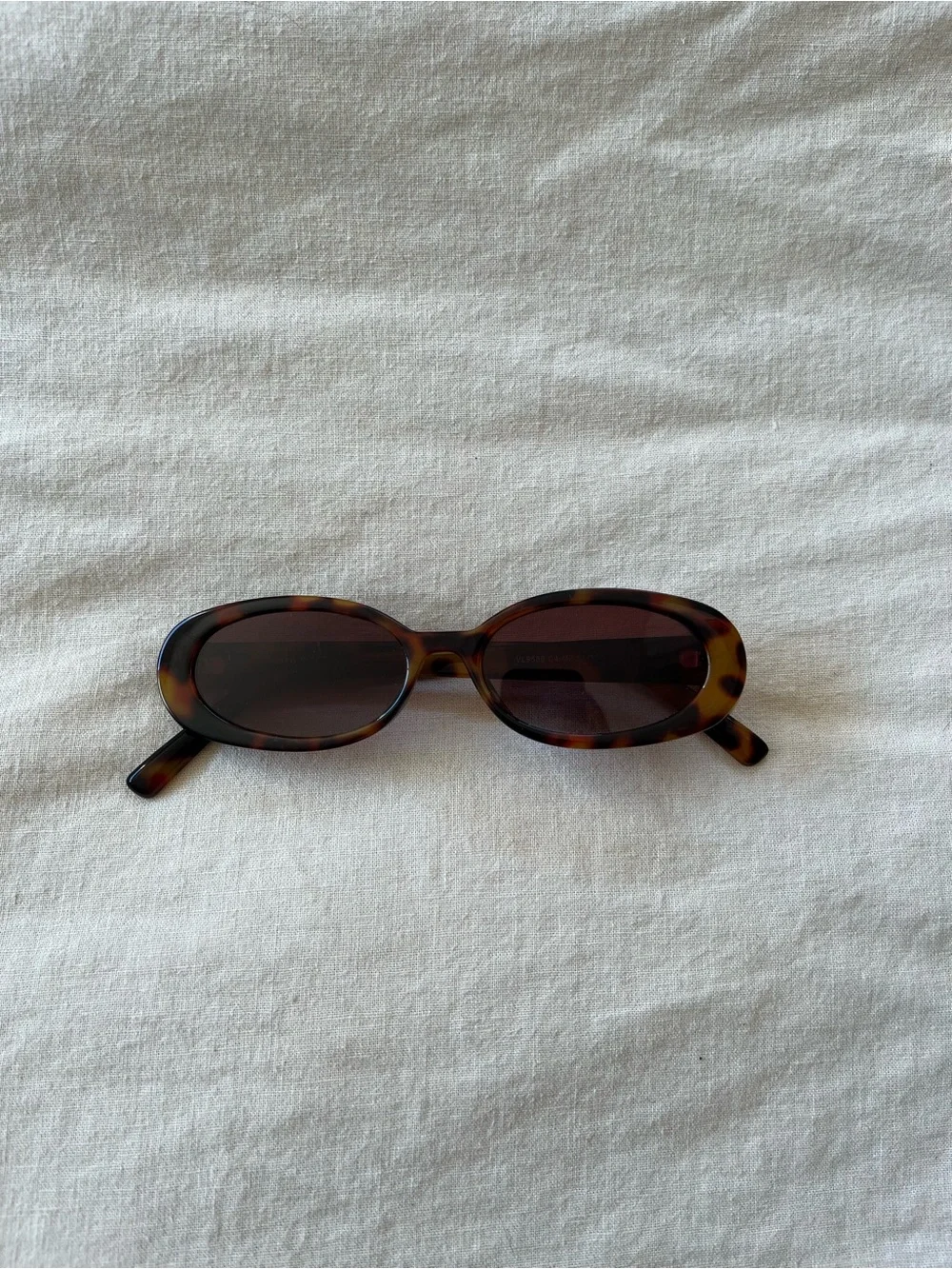 Retro Oval Tortoiseshell Sunglasses - Brown Lenses